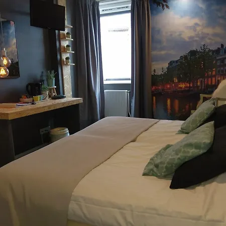 Hotell Flora 3*