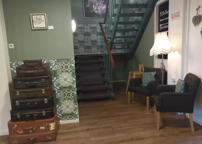 フローラ ホテル